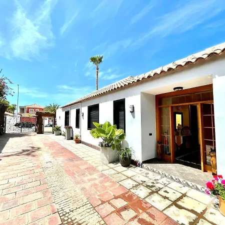 Con Wifi, Piscina Privada, Ac Y Bbq En Tenerife Sur