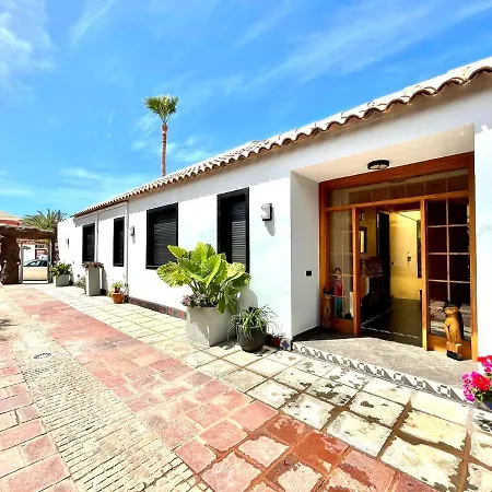Con Wifi, Piscina Privada, Ac Y Bbq En Tenerife Sur